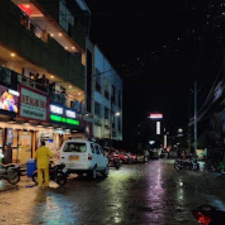 Hotel Venus Inn Bhubaneshwar Bhuvanesvar Kültér fotó