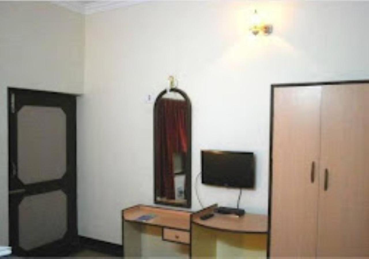 Hotel Venus Inn Bhubaneshwar Bhuvanesvar Kültér fotó