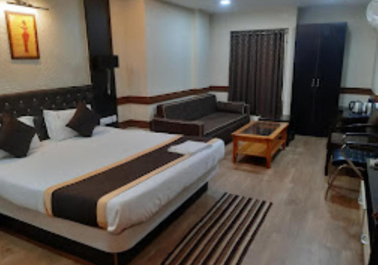 Hotel Venus Inn Bhubaneshwar Bhuvanesvar Kültér fotó